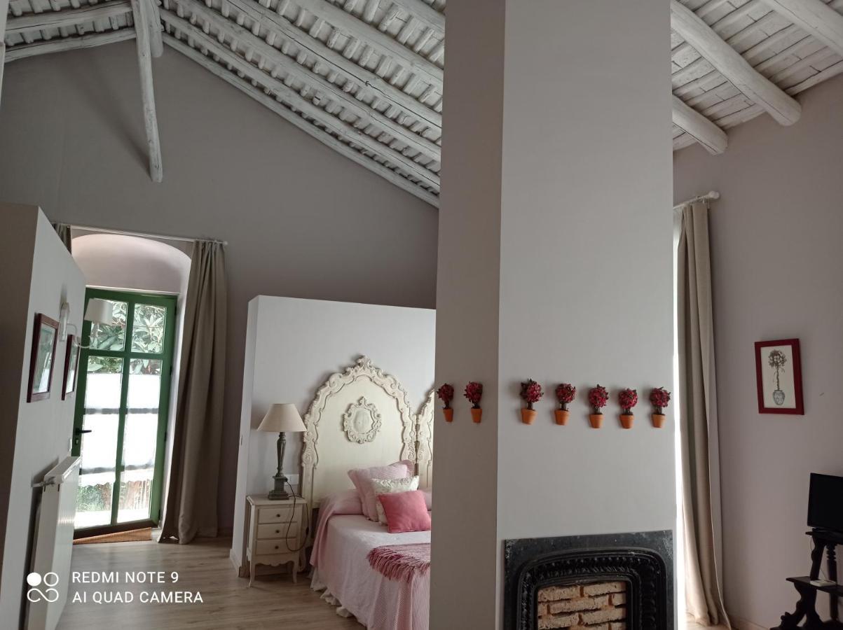 Finca La Favorita- Suites (Adults Only) Constantina Exterior photo