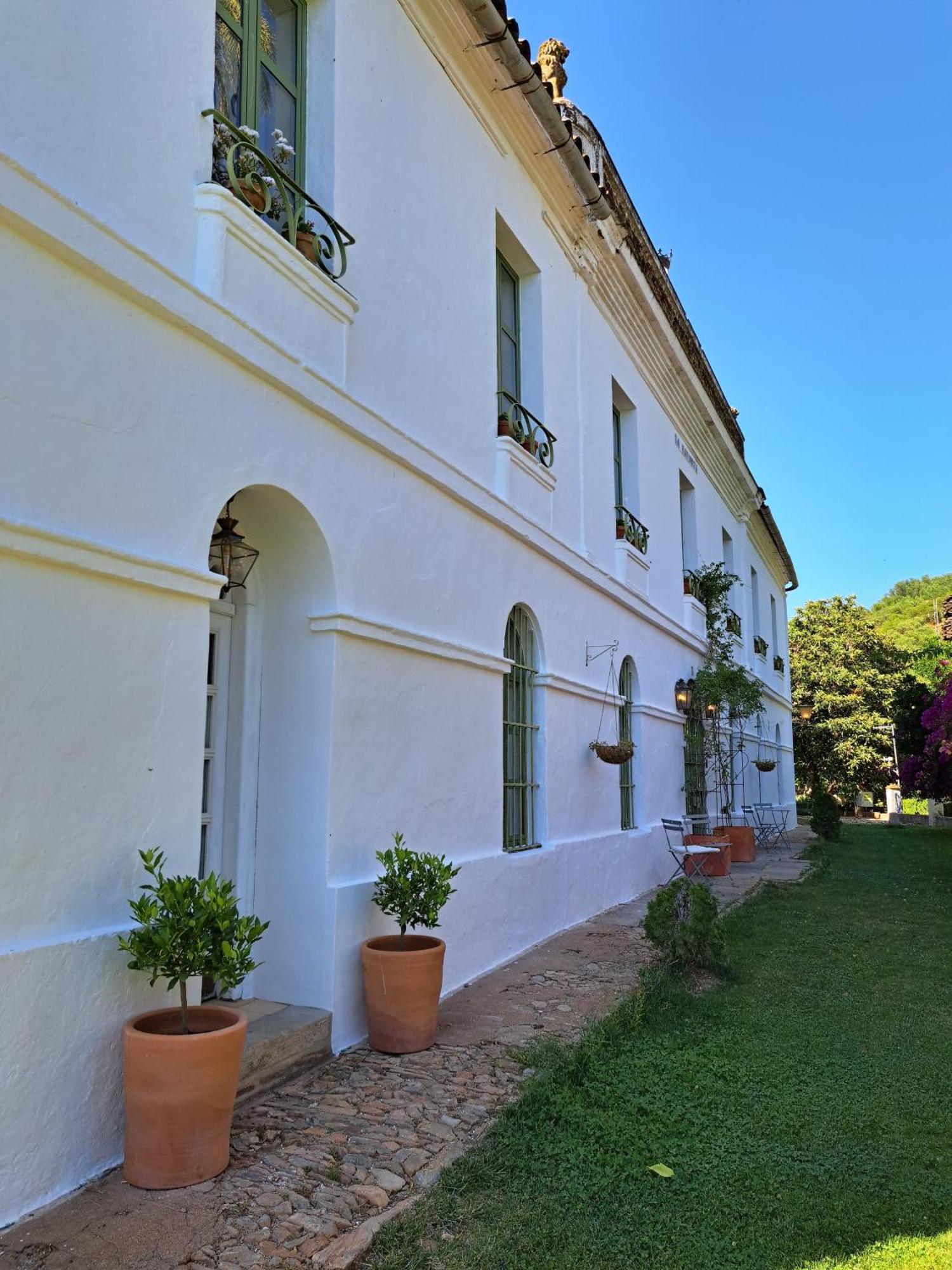 Finca La Favorita- Suites (Adults Only) Constantina Exterior photo